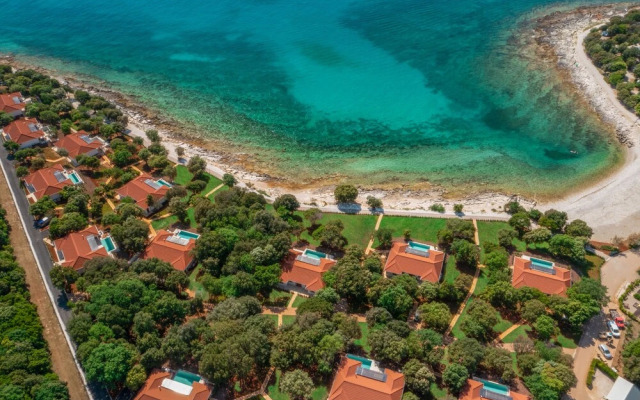 Luxury Beach Villas Porto Bus