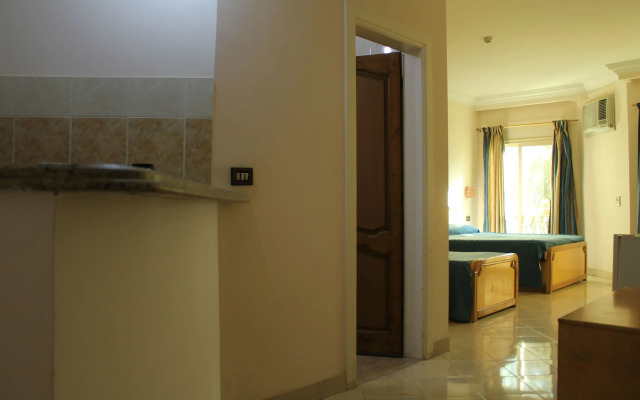 Golden Rose Hotel