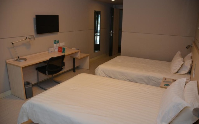 Jinjiang Inn Hotel Tianjin Jintang Highway Steel pipe company Light rail station Branch – Guest Rooms – Tianjin