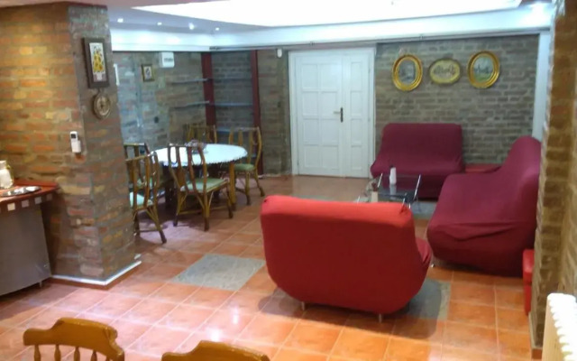 Resident Hill Resort