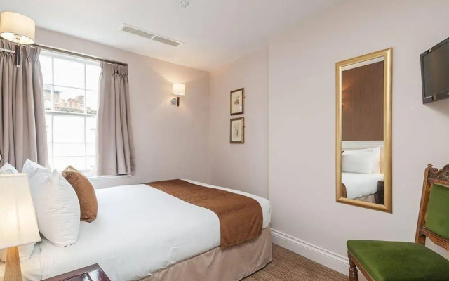 Jenkins Hotel
