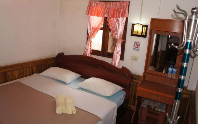 Villa Aphay Guest House
