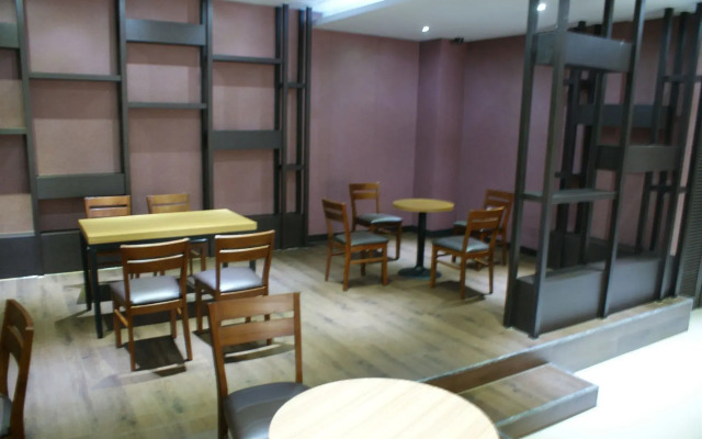 Central Plaza Suwon Hotel
