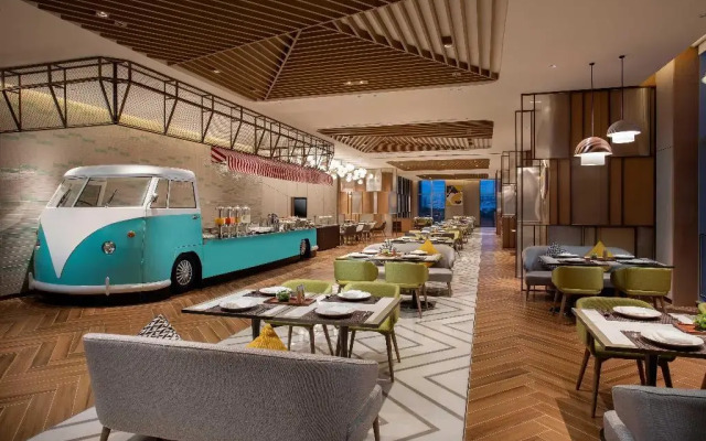 Holiday Inn Wuxi Central Station by IHG