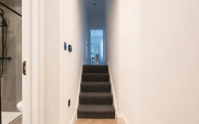 The Battersea Scenery - Elegant 2bdr Flat