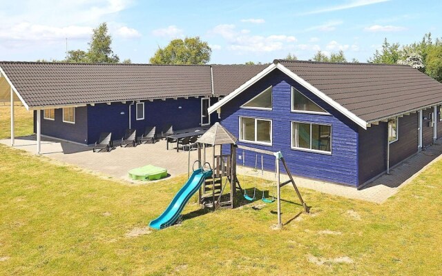 20 Person Holiday Home in Vaeggerlose