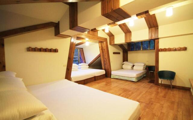 Gemlu Hotel