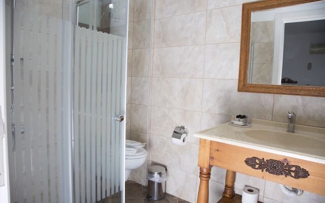 Cayirli Alacati Butik Otel