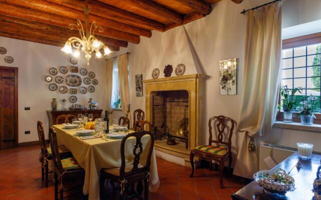 Vr-c943-fond0at - Torre dei Malaspina 6 1