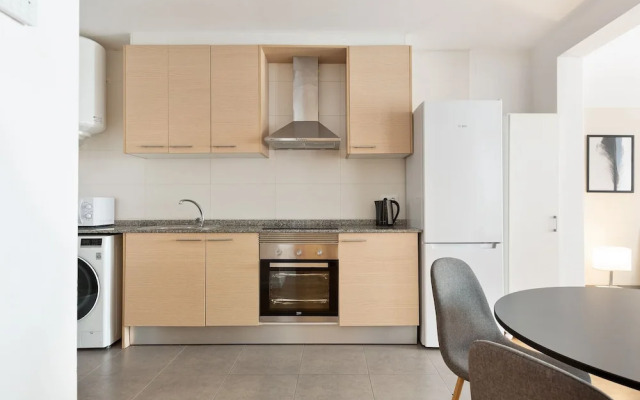 Santiago Apartments (Santiago 2.2) By Olala Homes
