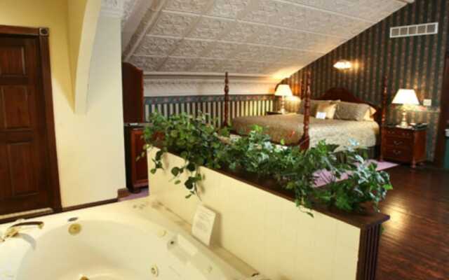 Christopher's Bed & Breakfast