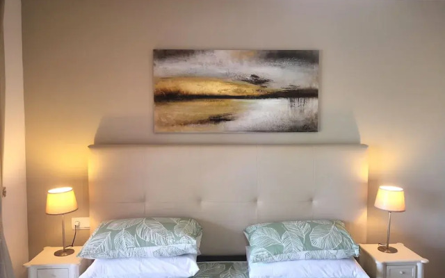 Extended Frontline Ground Floor Apartment