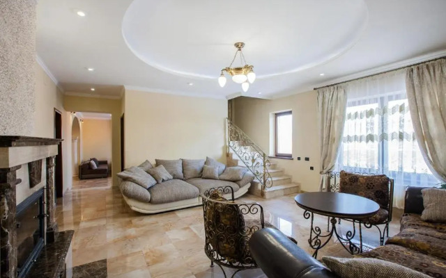Guest house Kaskad House
