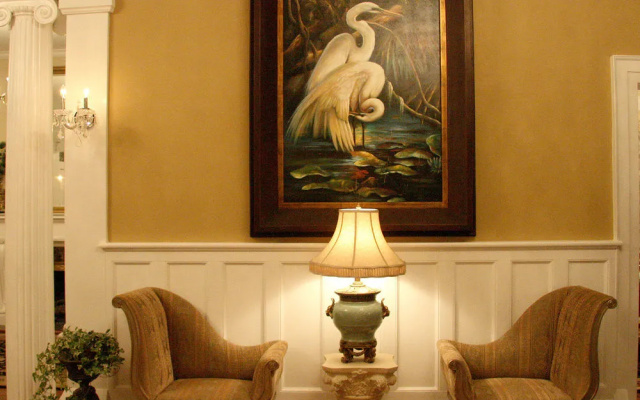 Trinkle Mansion Bed & Breakfast