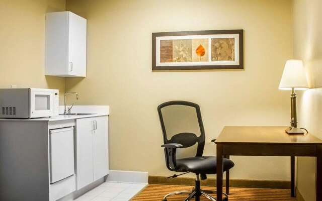 Comfort Inn & Suites Dayville - Killingly Industrial Park