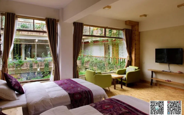 Xisha Cloud Mountain Holiday Hotel