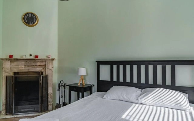 Апартаменты на 14-й линии Васильевского острова 75