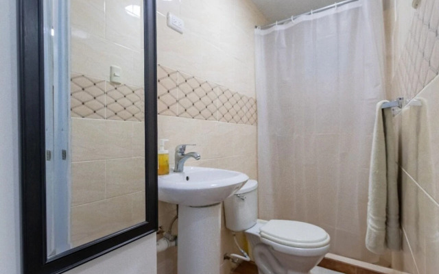 Room in Guest Room - Nice 1br-1bt With Common Picuzzi