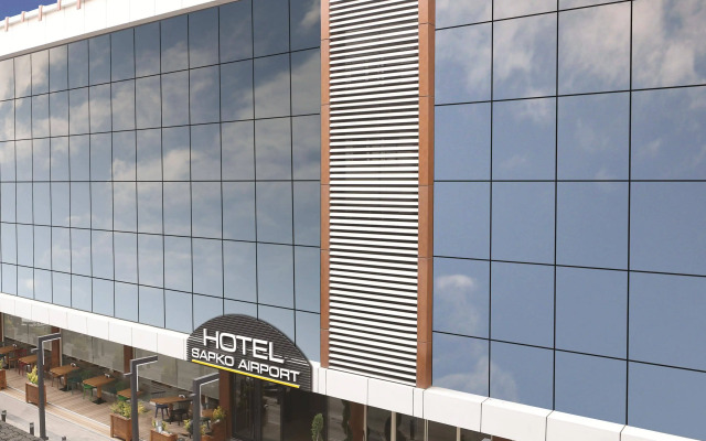 Sapko Airport Hotel