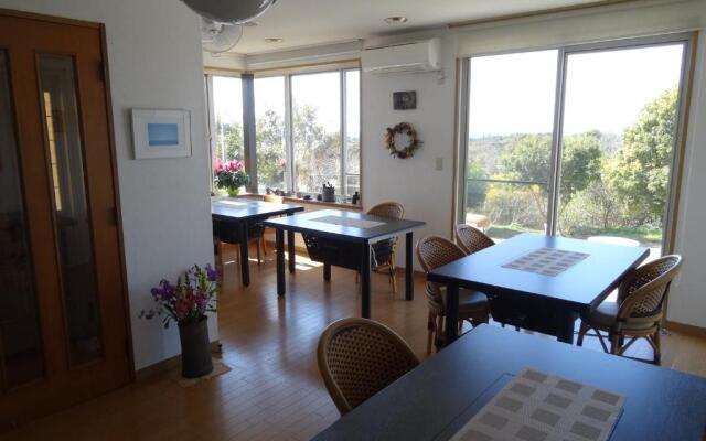 Hillside Inn Sirocco