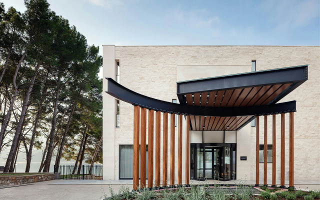 The Isolano, Cres, Autograph Collection