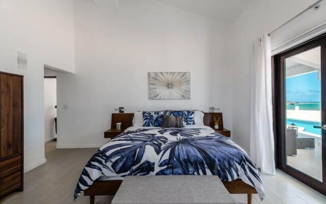 Villa Pelican Bay