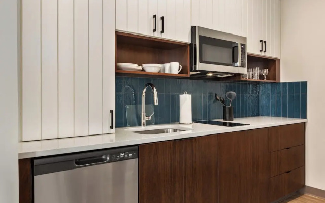 Staybridge Suites Toronto Airport East by IHG