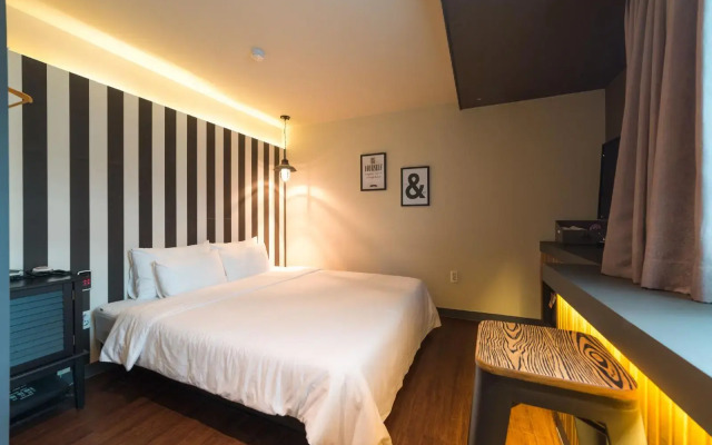 Hotel Bridge