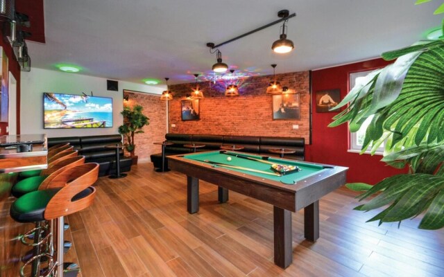 Amazing Home in Slatine With Wifi and 4 Bedrooms