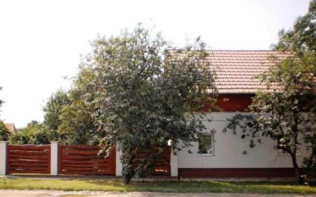 Yewlake Vendégház