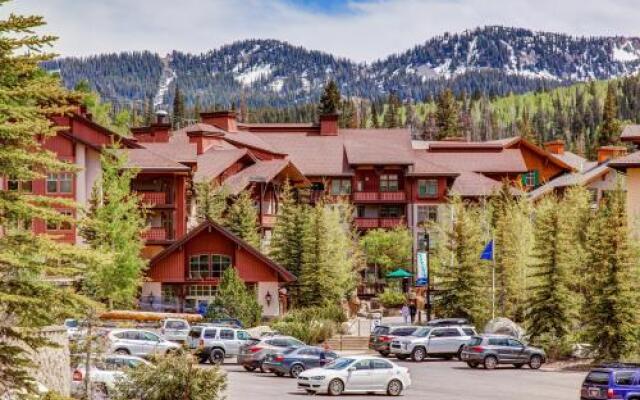 Powderhorn Lodge 107: Columbine Suite