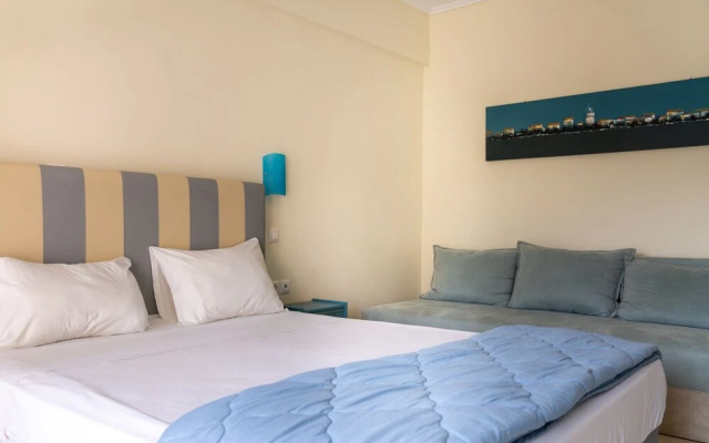 Danae Comfort Living