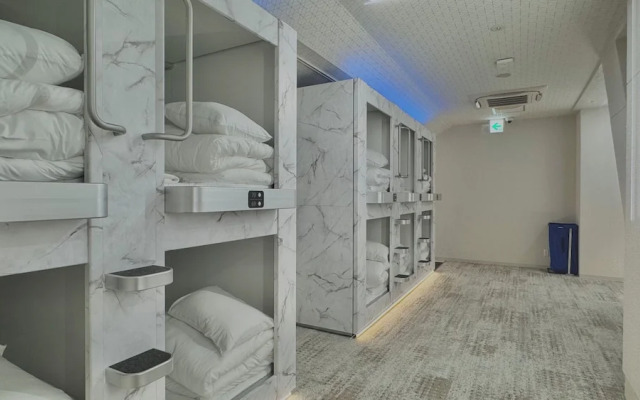 Capsule Hostel Beppu Tower