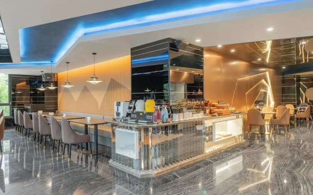 Hangzhou West Lake 6698 Crystal Hotel