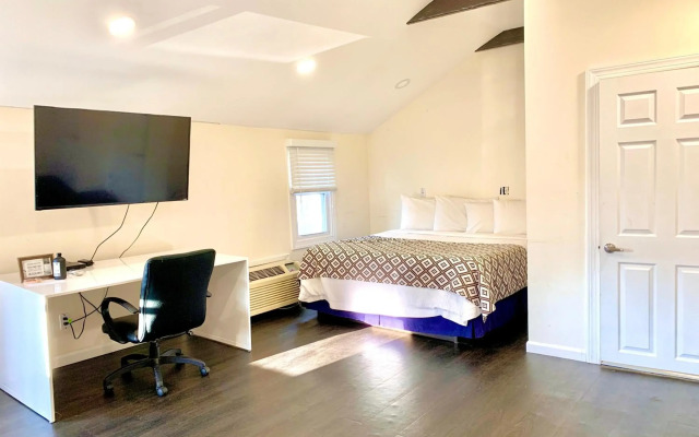Penn Lodge Hotel & Suites