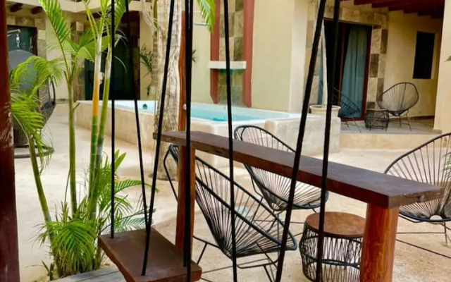 Macondo Raíz Holbox