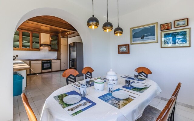 Awesome Home in Premantura With Wifi and 5 Bedrooms