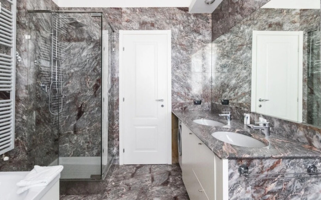 Italianway - Degli Scipioni 8