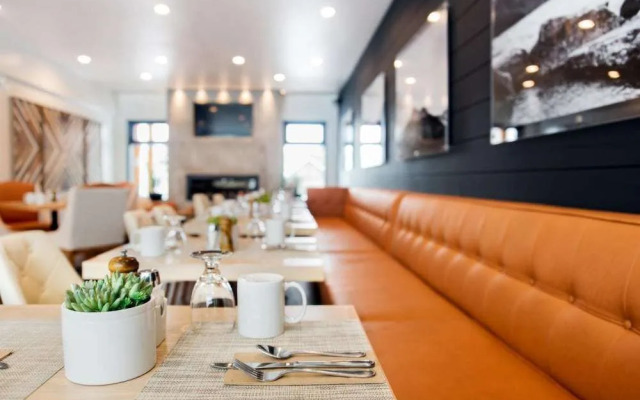 Waterton Glacier Suites