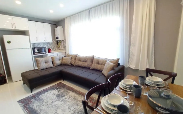 Cute Home in Historical Area 3B