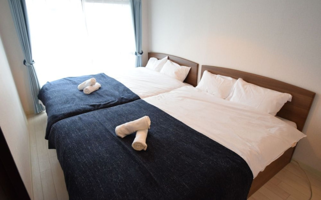 Clio Court Namba East