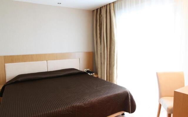 Hotel Alfa