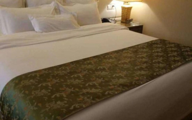 Kunlun International Business Hotel (Renqiu Jinbao Road)