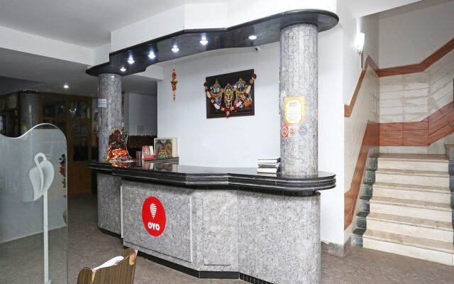 OYO Capital O 5879 Radha Damodar Residency