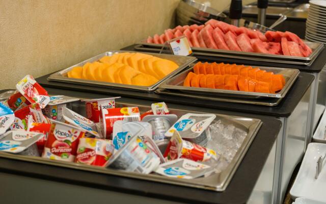Holiday Inn Express Saltillo Zona Aeropuerto by IHG