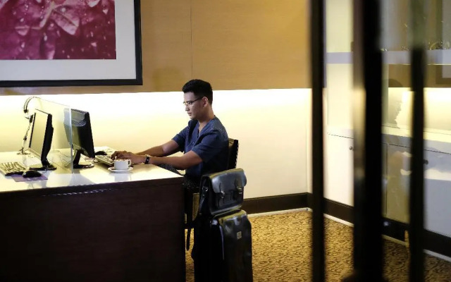 Quest Hotel & Conference Center