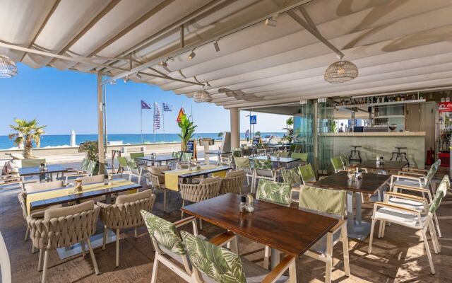 Princess Irini Sea Front ApartHotel
