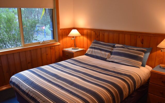 Lorne Bush House Cottages & Eco Retreats
