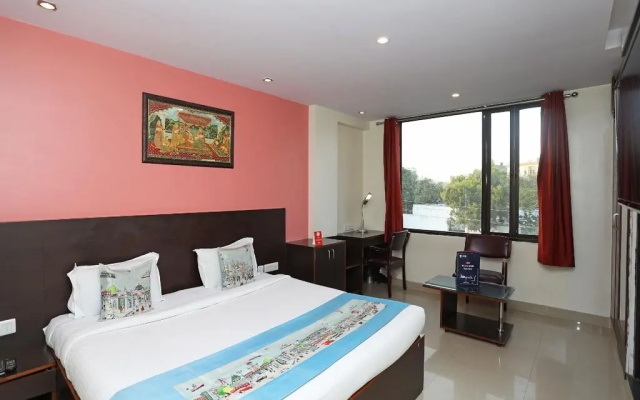 Hotel LILY BAY INN