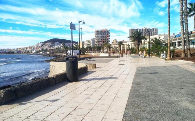 2 bedrooms sea view apartament 100 meters from ocean